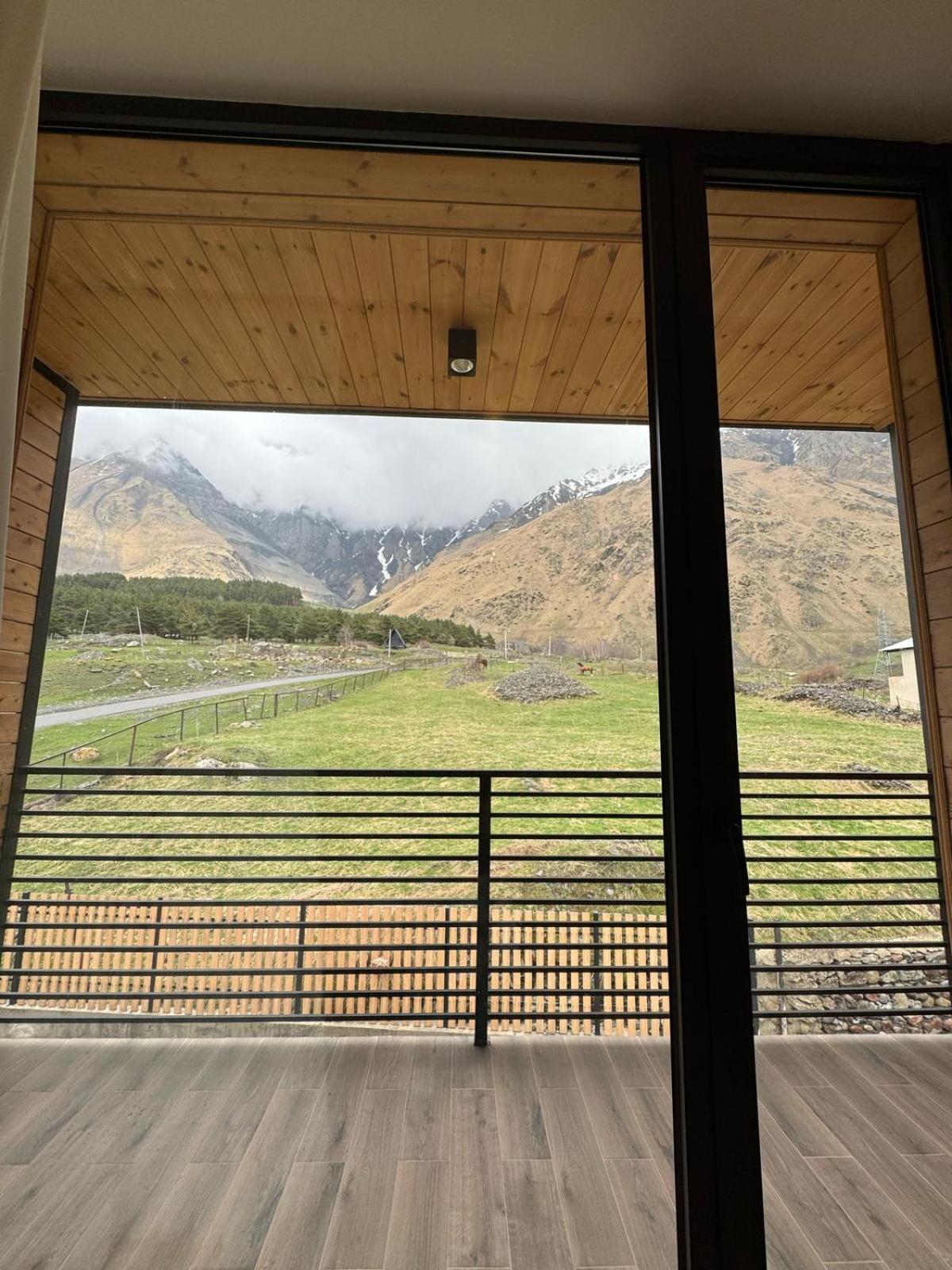 Kazbegi Hotel Grand View Εξωτερικό φωτογραφία